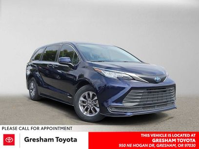 Certified 2021 Toyota Sienna LE