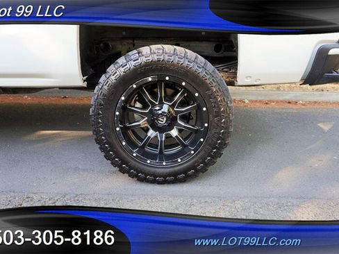 Used 2018 Chevrolet Silverado 1500 LT w/ All Star Edition AWD/4WD image 34