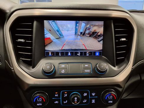 Used 2021 GMC Acadia Denali w/ Denali Technology Package image 27