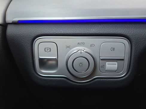 New 2026 Mercedes-Benz GLS 450 4MATIC image 21