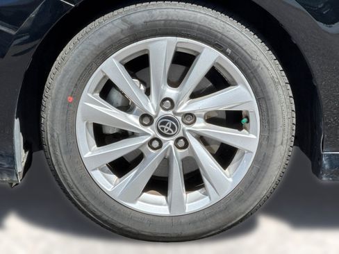 Used 2022 Toyota Camry LE FWD image 13