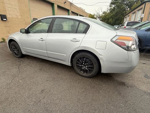Used 2012 Nissan Altima 2.5 S image 2