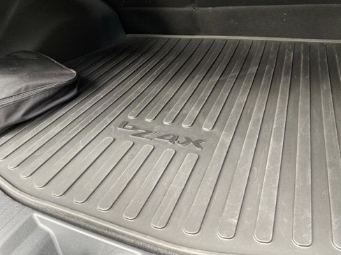 Used 2024 Toyota bZ4X XLE w/ Weather Package image 17