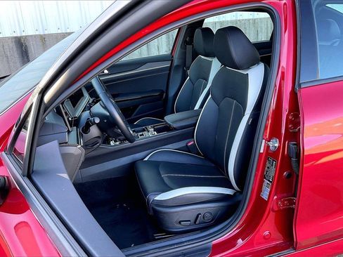 Used 2025 Kia K5 GT-Line w/ GT-Line Premium Package image 25