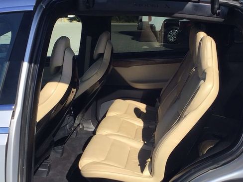 Used 2016 Tesla Model X 90D image 13