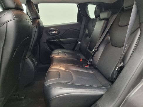 Used 2023 Jeep Cherokee Altitude Lux image 18