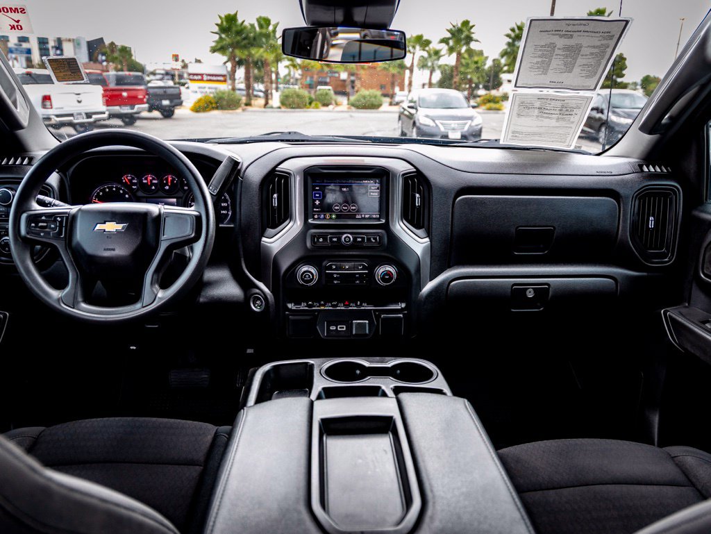 Used 2024 Chevrolet Silverado 1500 Custom w/ Turbomax Blackout Package AWD/4WD image 22