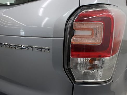 Used 2018 Subaru Forester 2.5i w/ Alloy Wheel Package AWD/4WD image 40