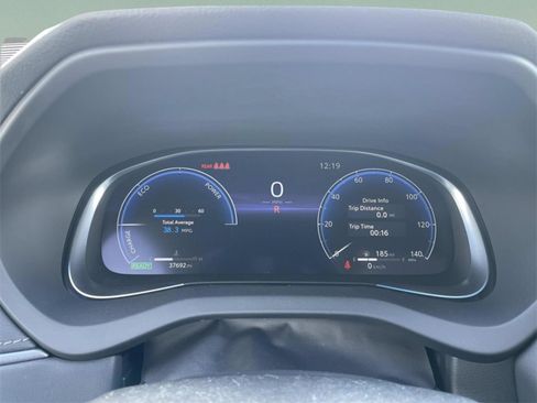 Used 2024 Toyota Venza Limited image 33