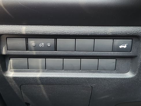 Used 2025 Mitsubishi Outlander SE AWD/4WD image 25