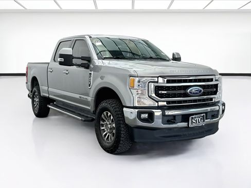 Used 2020 Ford F250 Lariat w/ Lariat Value Package AWD/4WD image 3