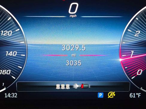 Certified 2025 Mercedes-Benz GLB 250 GLB 250 image 28