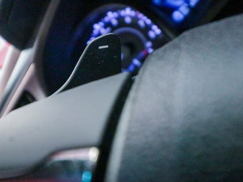 Used 2018 Toyota Avalon XLE Premium FWD image 24