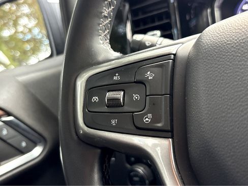 Used 2023 Chevrolet Silverado 1500 LT AWD/4WD image 18