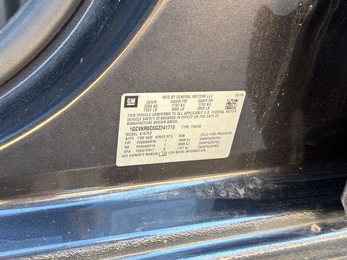 Used 2016 Chevrolet Silverado 1500 LT w/ All Star Edition image 21