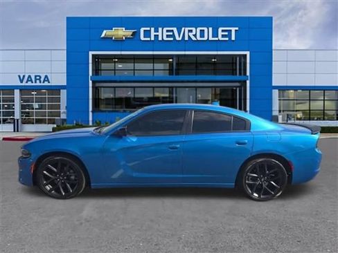 Used 2023 Dodge Charger SXT w/ Blacktop Package RWD image 2