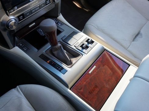 Used 2015 Lexus GX 460 image 20