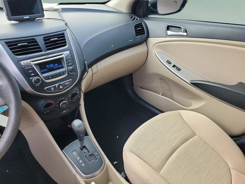 Used 2017 Hyundai Accent SE image 20