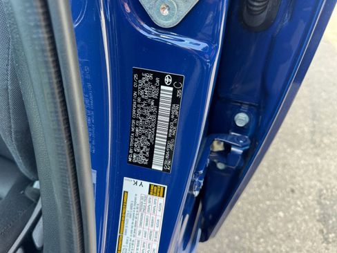 Used 2025 Toyota Prius LE image 27