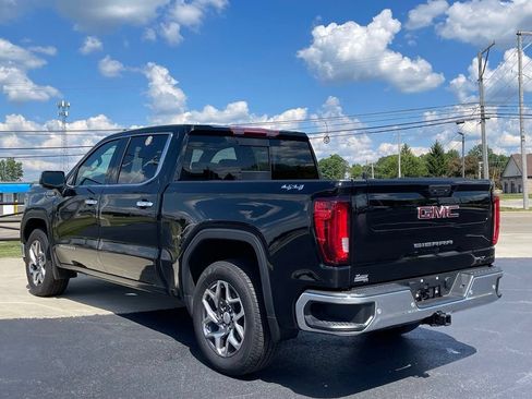 Used 2025 GMC Sierra 1500 SLT w/ SLT Premium Package AWD/4WD image 4