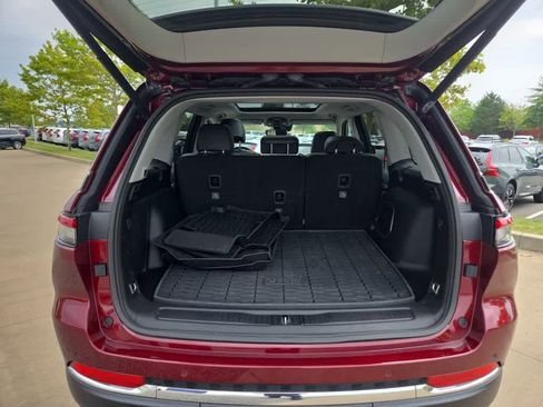 Used 2023 Jeep Grand Cherokee image 19