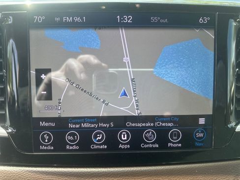 Used 2018 Chrysler Pacifica Touring-L w/ Premium Audio Group image 9