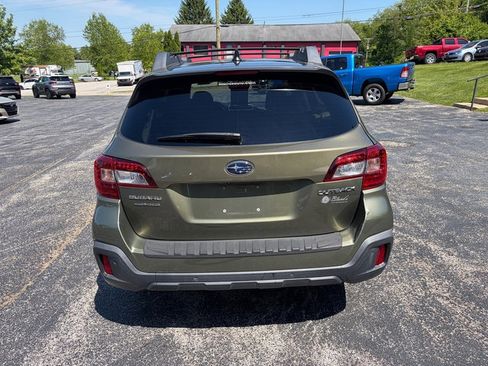 Used 2018 Subaru Outback 2.5i Limited AWD/4WD image 9