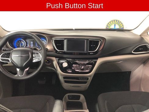 Used 2023 Chrysler Voyager LX FWD image 6