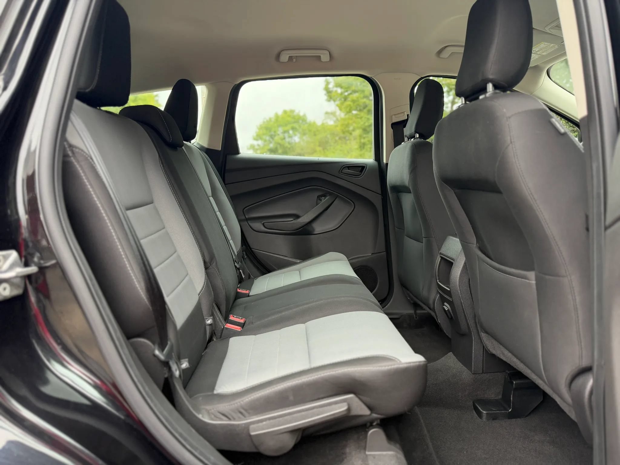 Used 2019 Ford Escape S FWD image 34