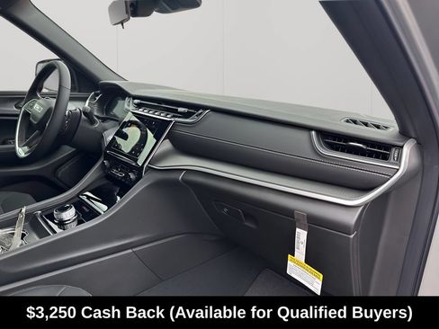 New 2025 Jeep Grand Cherokee Laredo X w/ Luxury Tech Group I RWD image 19