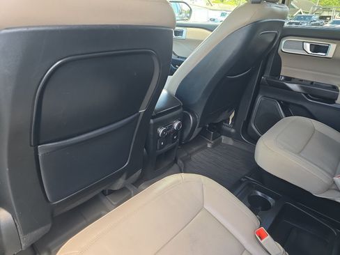 Used 2020 Ford Explorer Limited AWD/4WD image 22