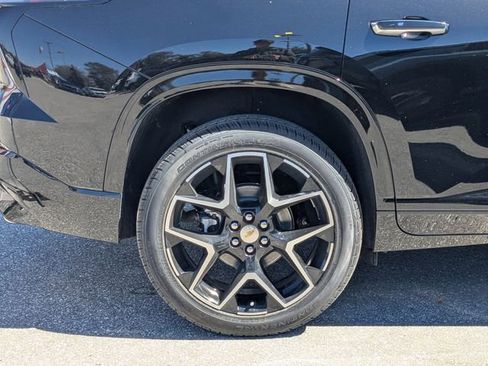 New 2026 Chevrolet Traverse High Country image 10