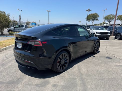 Used 2022 Tesla Model Y Performance AWD/4WD image 5