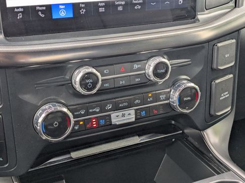 Certified 2025 Ford F150 Lariat image 29