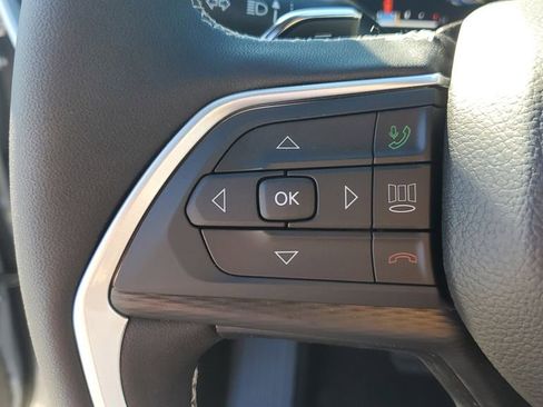 New 2025 Jeep Grand Cherokee L Altitude image 32