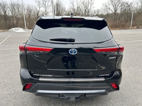 Used 2023 Toyota Highlander Limited image 4