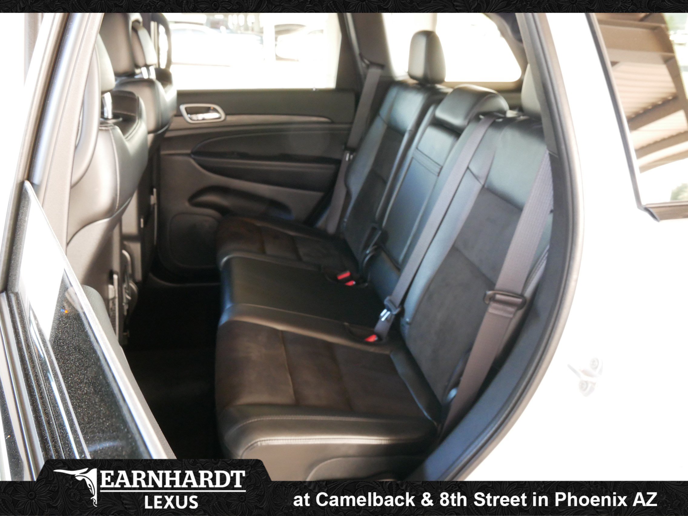 Used 2020 Jeep Grand Cherokee Altitude AWD/4WD image 20