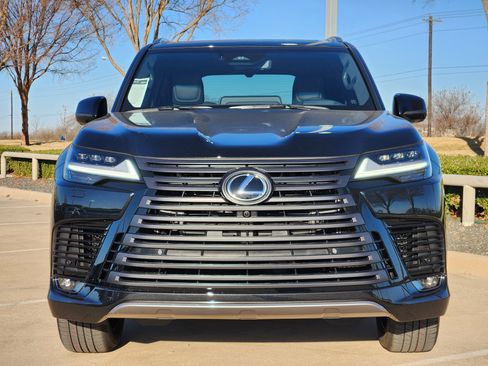 New 2026 Lexus LX 700h Luxury image 6
