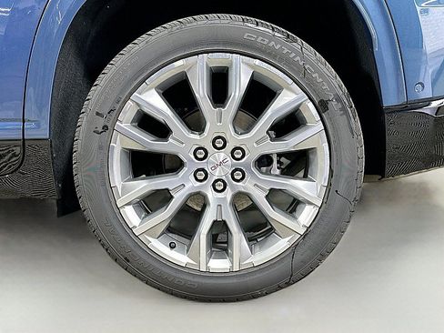 Used 2025 GMC Acadia Denali w/ Super Cruise Package AWD/4WD image 33