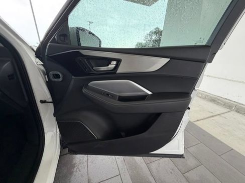 Used 2025 Acura MDX FWD w/ Technology Package image 34