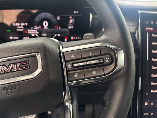 Used 2026 GMC Acadia Elevation w/ Elevation Premium Package AWD/4WD image 16