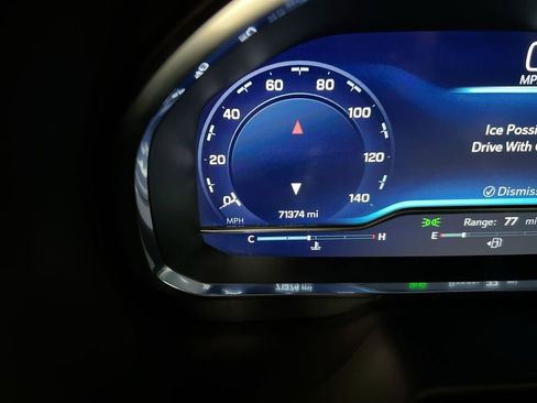 Used 2024 Chevrolet Tahoe LT image 13