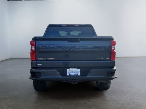 Used 2022 Chevrolet Silverado 1500 Custom w/ Safety Confidence Package image 4