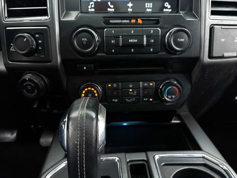 Used 2017 Ford F150 XLT w/ Equipment Group 302A Luxury AWD/4WD image 25