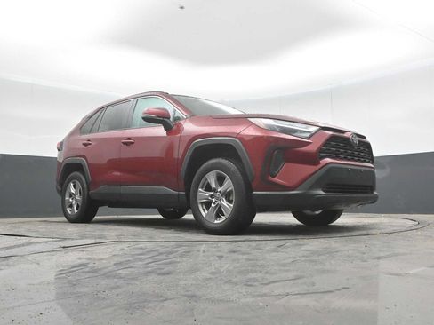 Used 2022 Toyota RAV4 XLE w/ Convenience Package AWD/4WD image 27