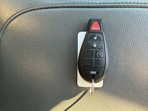 Used 2013 RAM 2500 Tradesman w/ Chrome Appearance Group image 19