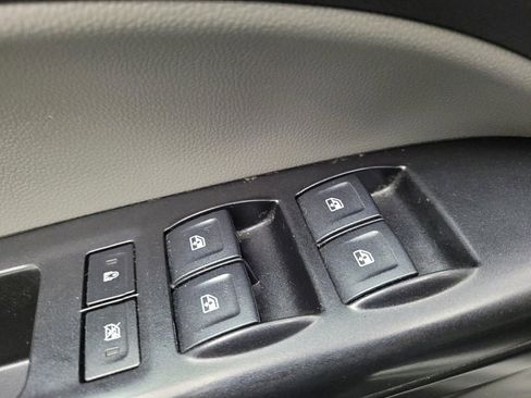 Used 2019 Chevrolet Colorado W/T w/ WT Convenience Package RWD image 27