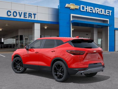 New 2025 Chevrolet Blazer LT image 3