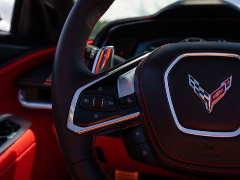 Used 2024 Chevrolet Corvette Stingray Premium Conv w/ Z51 Performance Package RWD image 47