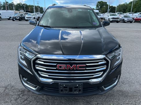 Used 2024 GMC Terrain SLT AWD/4WD image 2